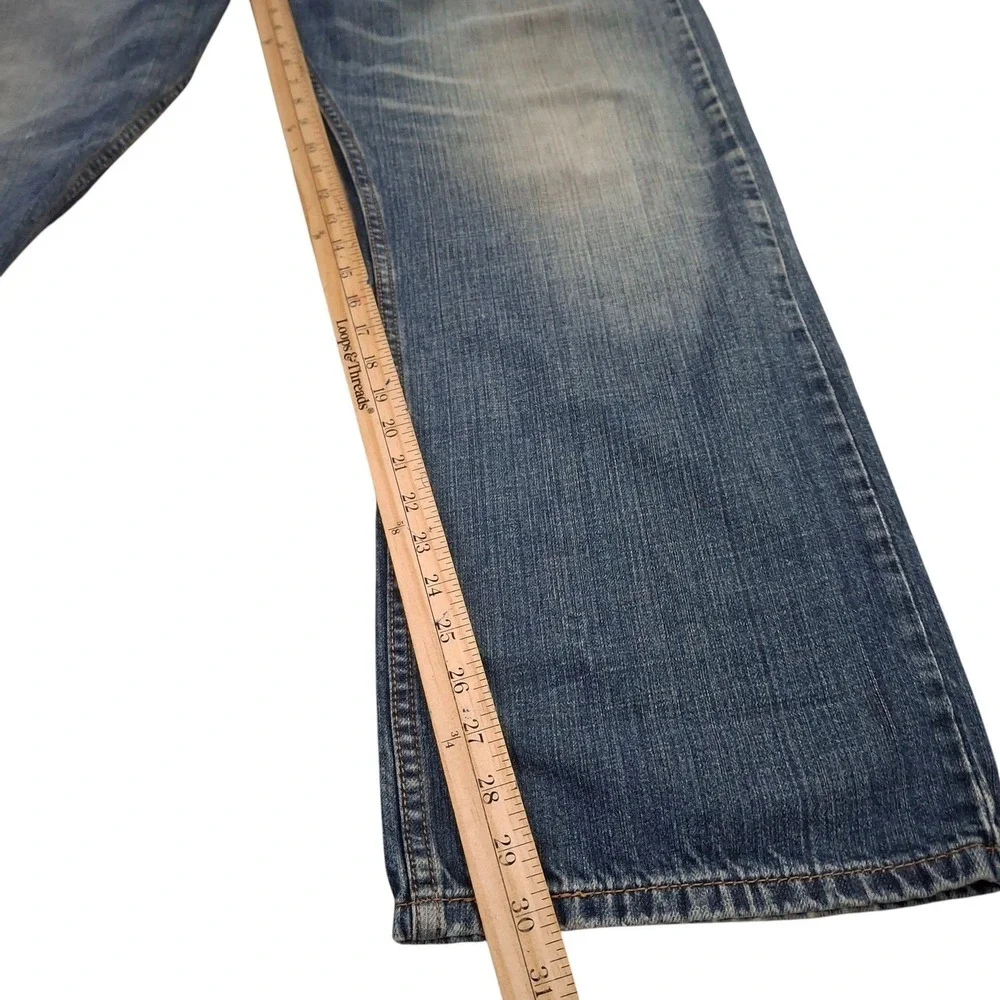 Vintage Levis 505 Straight Fit Jeans Men's  40x30 Medium Wash Blue Denim Y2K